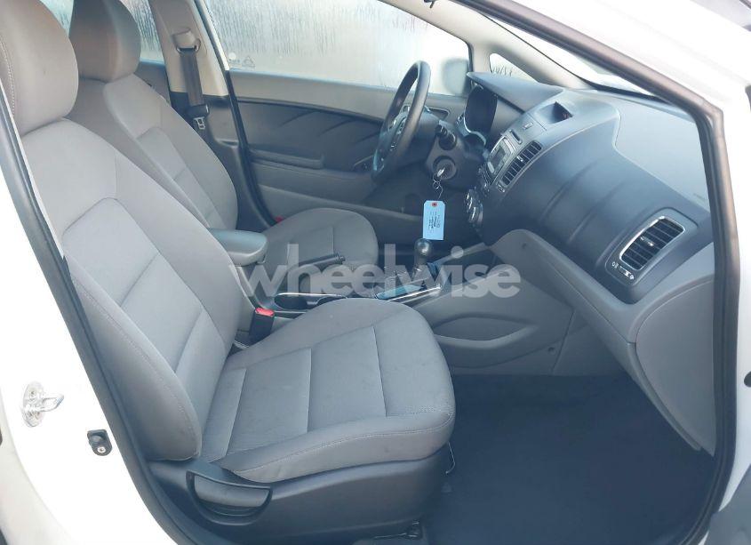 Photo 5 of 2017 Kia Forte LX (VIN 3KPFK4A79HE120857)