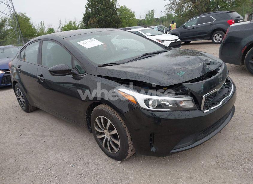 2017 Kia Forte LX (VIN 3KPFK4A79HE127596) main photo