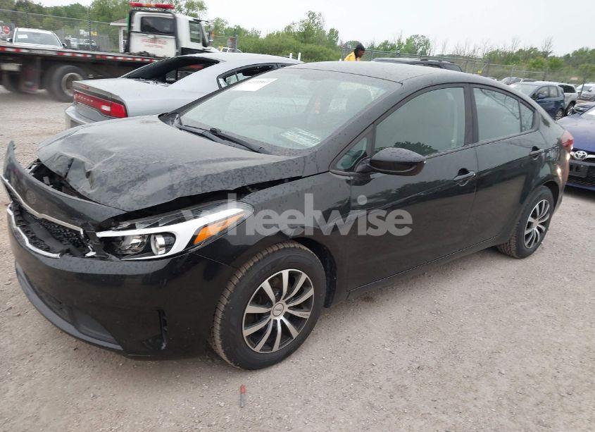 Photo 2 of 2017 Kia Forte LX (VIN 3KPFK4A79HE127596)