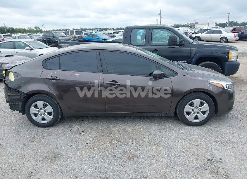 Photo 14 of 2017 Kia Forte LX (VIN 3KPFK4A79HE134323)