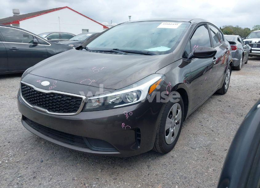 Photo 2 of 2017 Kia Forte LX (VIN 3KPFK4A79HE134323)