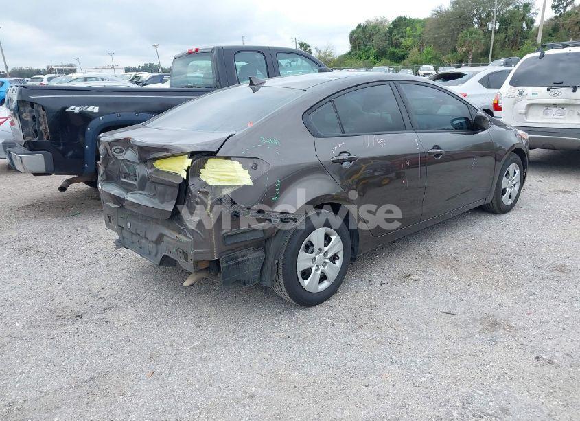 Photo 4 of 2017 Kia Forte LX (VIN 3KPFK4A79HE134323)