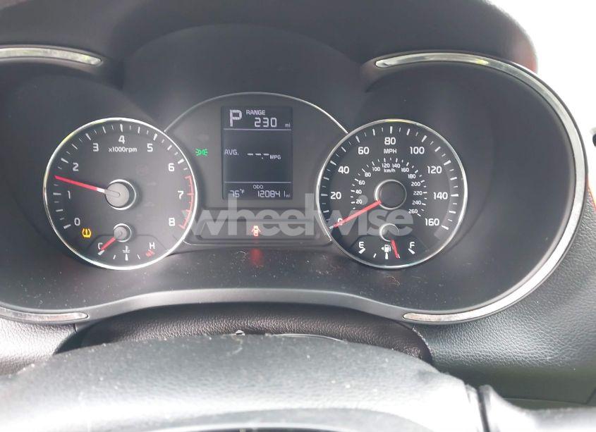 Photo 7 of 2017 Kia Forte LX (VIN 3KPFK4A79HE134323)