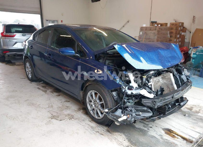 2017 Kia Forte LX (VIN 3KPFK4A79HE149209) main photo