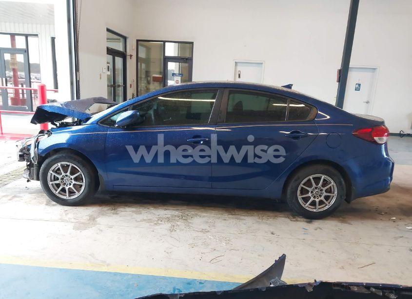 Photo 14 of 2017 Kia Forte LX (VIN 3KPFK4A79HE149209)