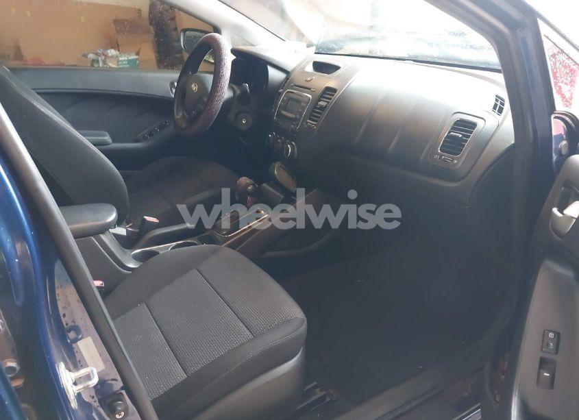 Photo 5 of 2017 Kia Forte LX (VIN 3KPFK4A79HE149209)