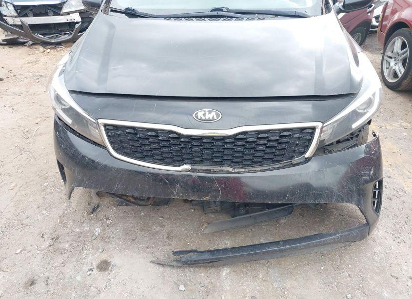 Photo 6 of 2017 Kia Forte LX (VIN 3KPFK4A79HE153146)