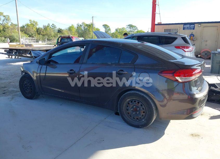 Photo 15 of 2017 Kia Forte LX (VIN 3KPFK4A79HE156497)