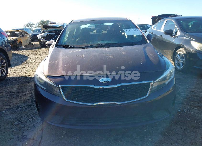 Photo 12 of 2018 Kia Forte LX (VIN 3KPFK4A79JE169188)