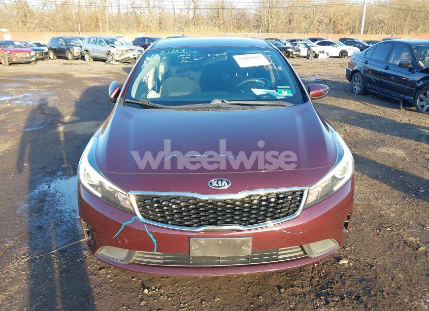 Photo 12 of 2018 Kia Forte LX (VIN 3KPFK4A79JE176349)