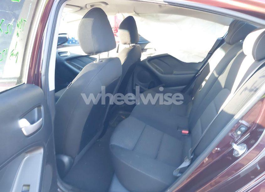 Photo 8 of 2018 Kia Forte LX (VIN 3KPFK4A79JE176349)