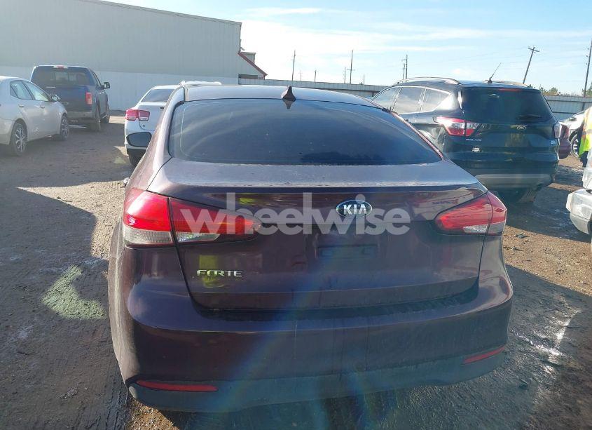 Photo 16 of 2018 Kia Forte LX (VIN 3KPFK4A79JE179025)
