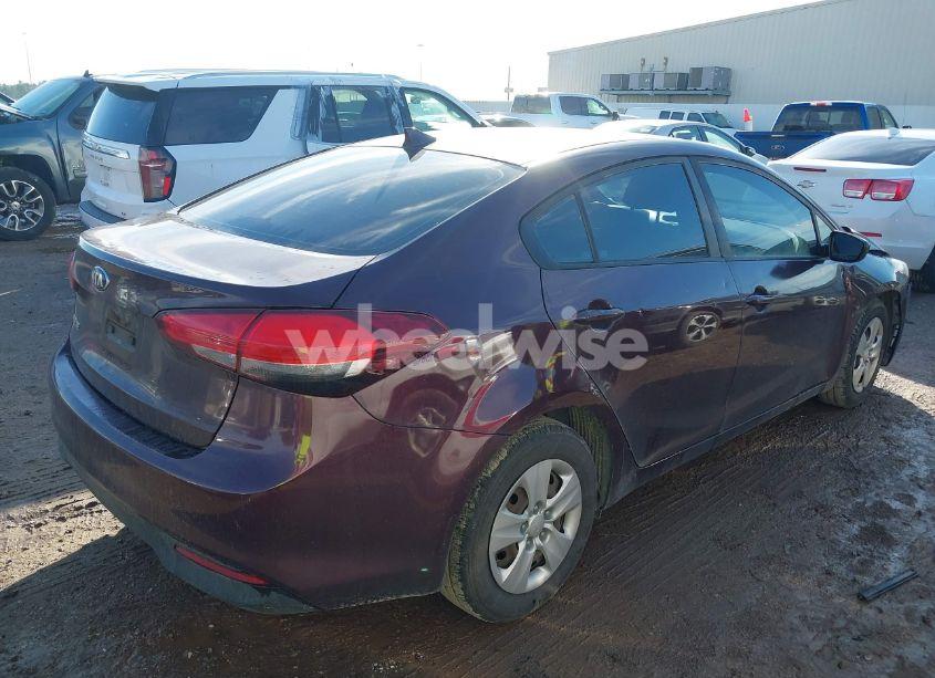 Photo 4 of 2018 Kia Forte LX (VIN 3KPFK4A79JE179025)