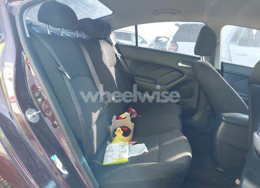 Photo 8 of 2018 Kia Forte LX (VIN 3KPFK4A79JE179025)