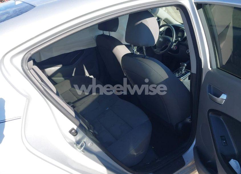 Photo 8 of 2018 Kia Forte LX (VIN 3KPFK4A79JE183575)