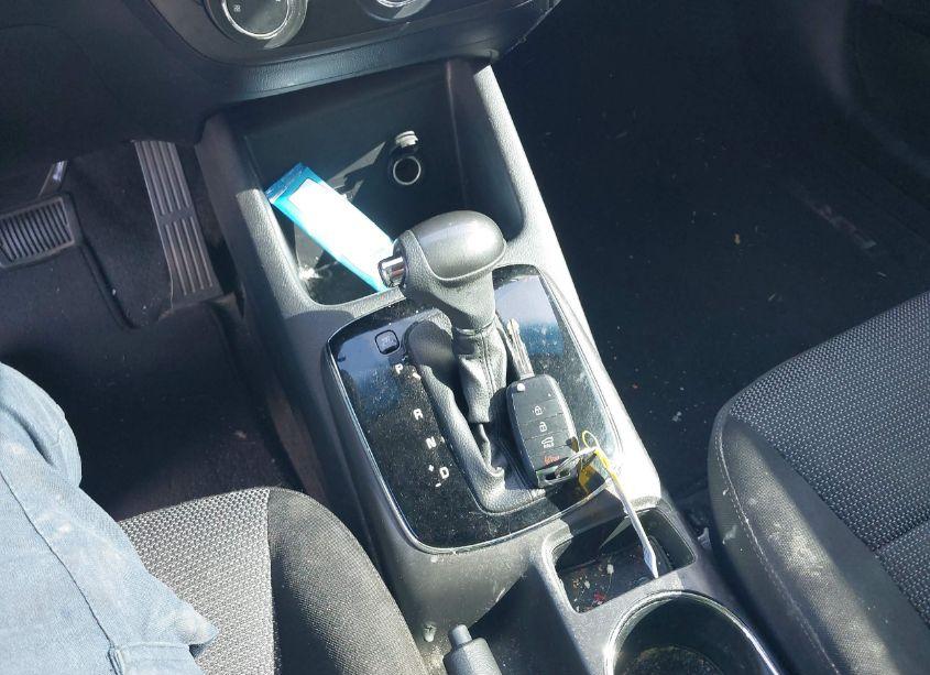 Photo 11 of 2018 Kia Forte LX (VIN 3KPFK4A79JE184757)