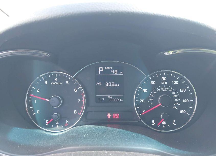 Photo 15 of 2018 Kia Forte LX (VIN 3KPFK4A79JE184757)