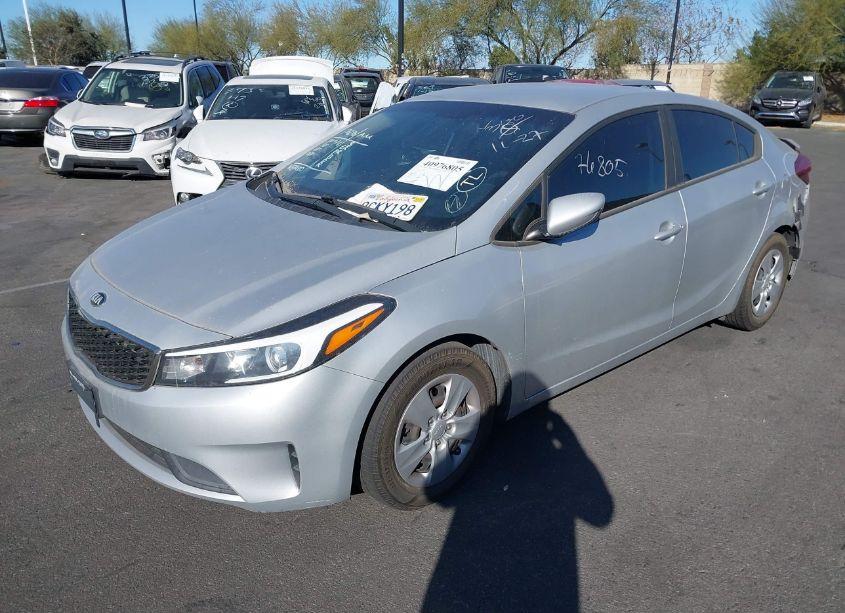 Photo 2 of 2018 Kia Forte LX (VIN 3KPFK4A79JE184757)