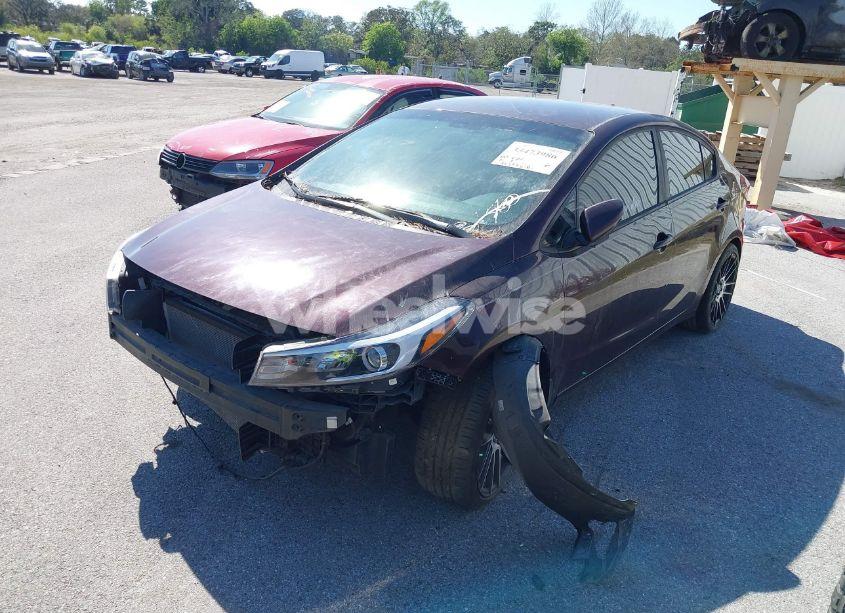 Photo 2 of 2018 Kia Forte LX (VIN 3KPFK4A79JE191854)