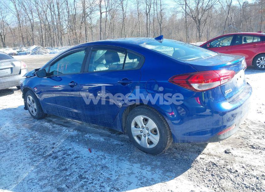 Photo 14 of 2018 Kia Forte LX (VIN 3KPFK4A79JE203985)