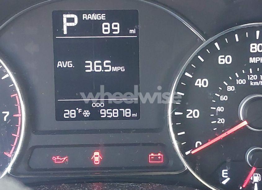 Photo 15 of 2018 Kia Forte LX (VIN 3KPFK4A79JE203985)