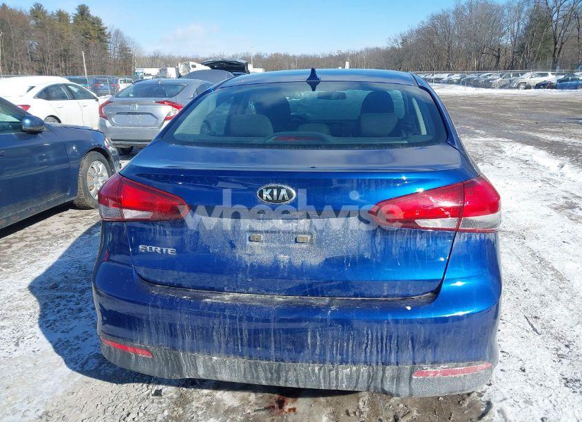 Photo 16 of 2018 Kia Forte LX (VIN 3KPFK4A79JE203985)