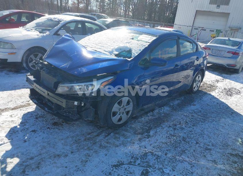 Photo 2 of 2018 Kia Forte LX (VIN 3KPFK4A79JE203985)