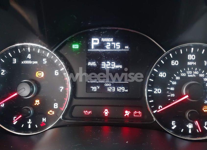 Photo 16 of 2018 Kia Forte LX (VIN 3KPFK4A79JE218406)