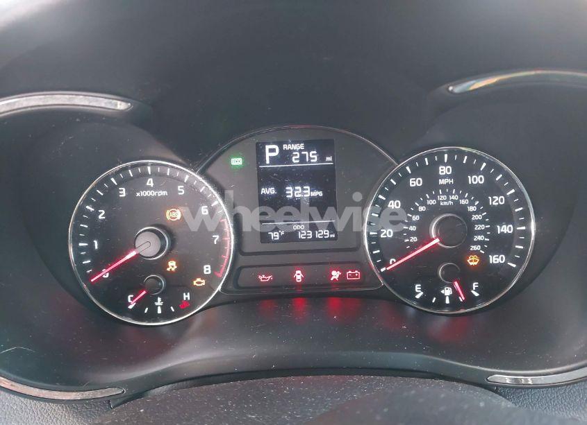 Photo 7 of 2018 Kia Forte LX (VIN 3KPFK4A79JE218406)