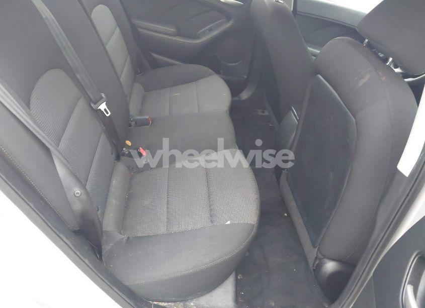 Photo 8 of 2018 Kia Forte LX (VIN 3KPFK4A79JE221130)