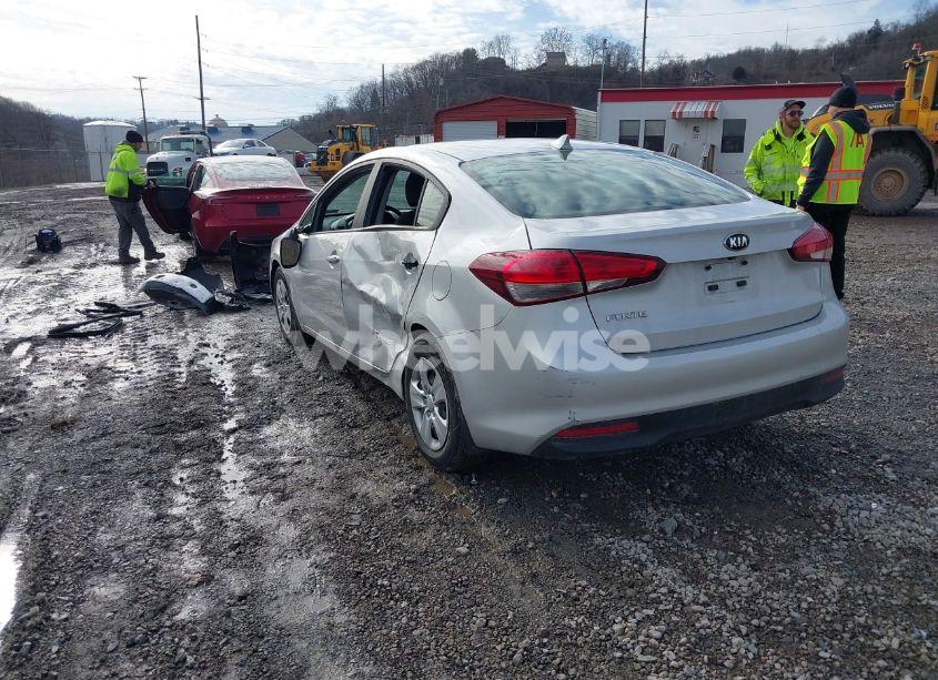 Photo 3 of 2018 Kia Forte LX (VIN 3KPFK4A79JE264480)