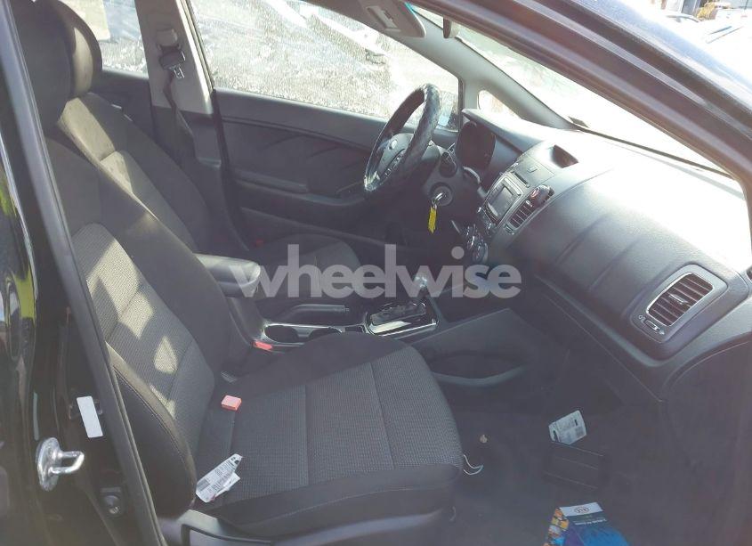 Photo 5 of 2018 Kia Forte LX (VIN 3KPFK4A79JE266794)