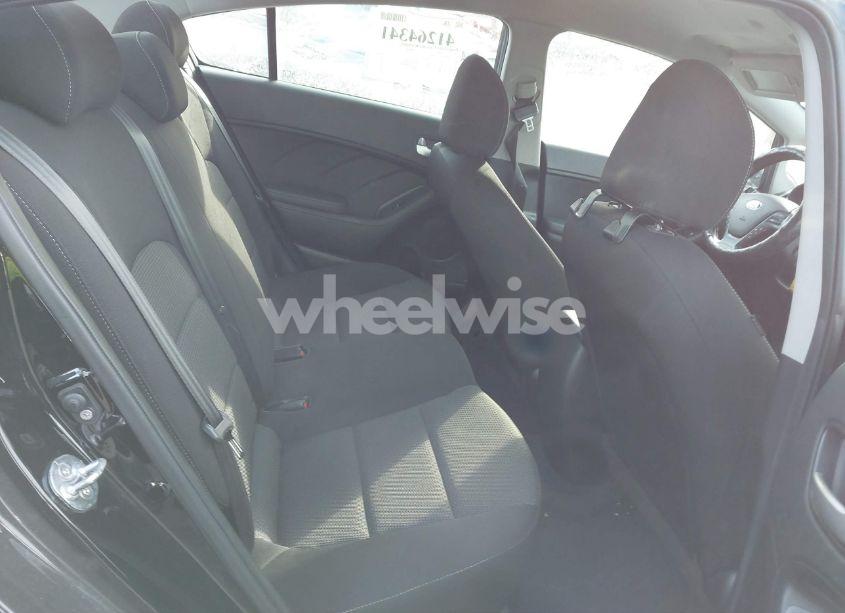 Photo 8 of 2018 Kia Forte LX (VIN 3KPFK4A79JE266794)