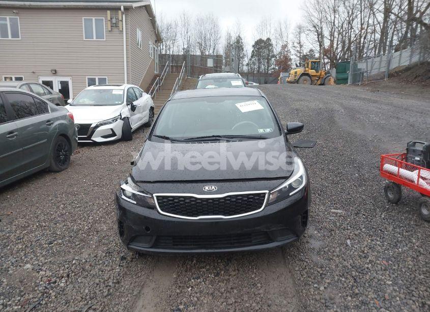 Photo 12 of 2018 Kia Forte LX (VIN 3KPFK4A79JE271624)