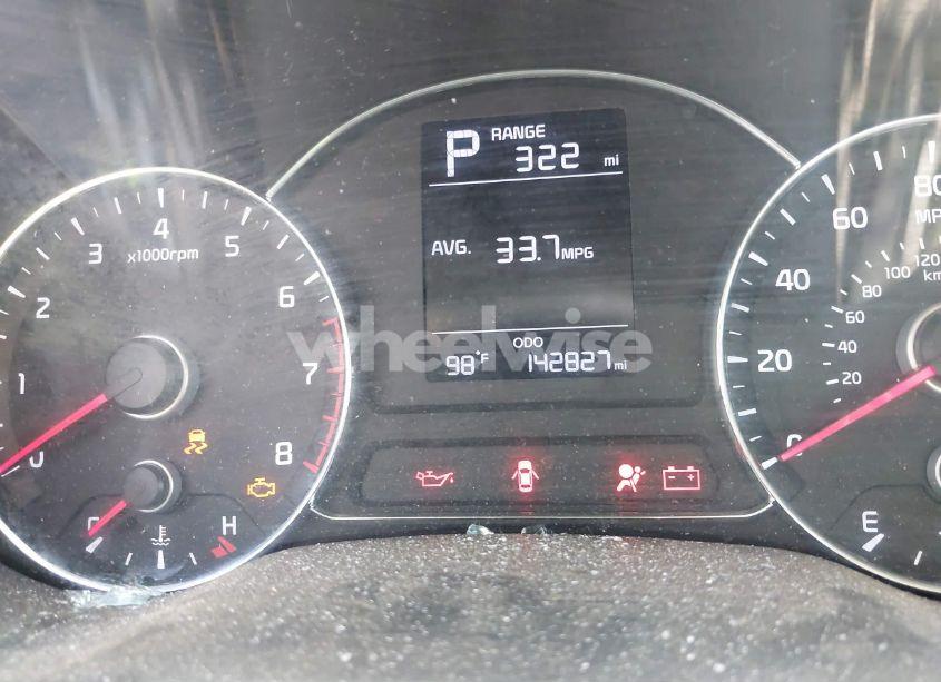 Photo 7 of 2017 Kia Forte LX (VIN 3KPFK4A7XHE011145)