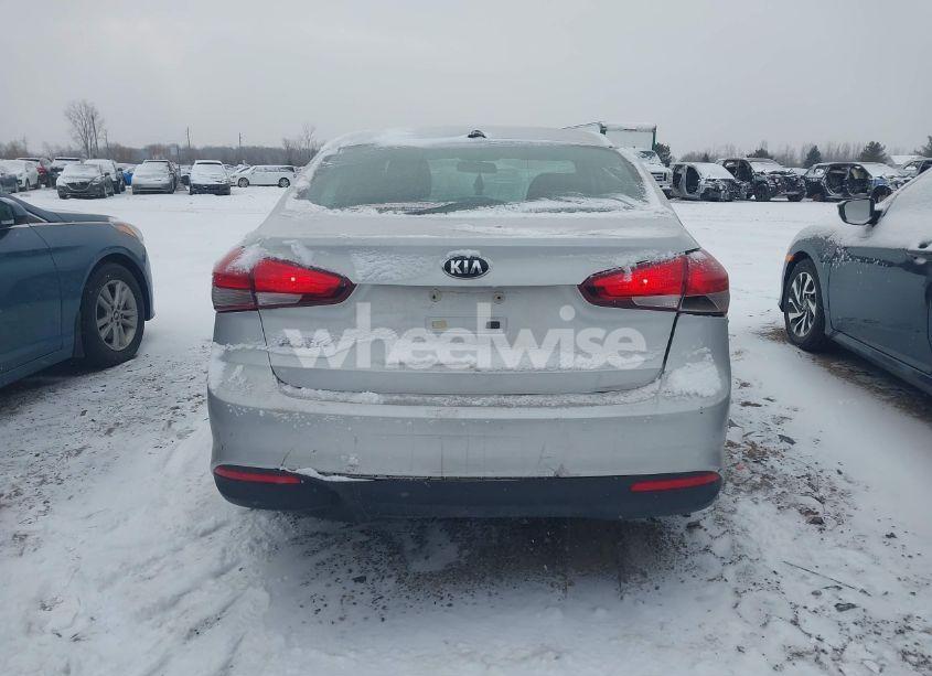 Photo 16 of 2017 Kia Forte LX (VIN 3KPFK4A7XHE012327)