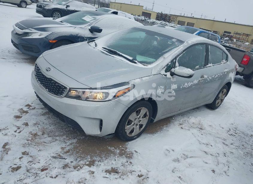 Photo 2 of 2017 Kia Forte LX (VIN 3KPFK4A7XHE012327)