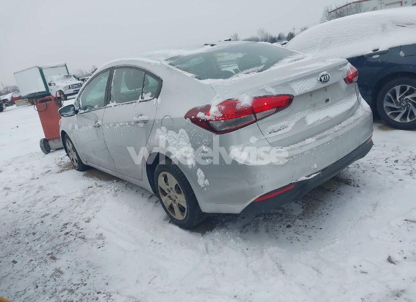 Photo 3 of 2017 Kia Forte LX (VIN 3KPFK4A7XHE012327)