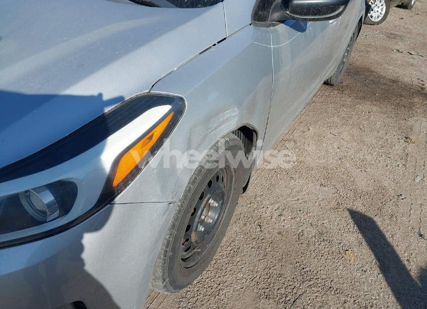 Photo 12 of 2017 Kia Forte LX (VIN 3KPFK4A7XHE044341)