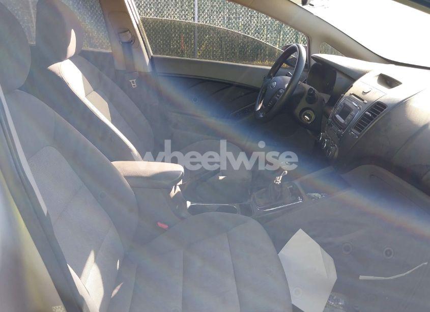 Photo 5 of 2017 Kia Forte LX (VIN 3KPFK4A7XHE044341)