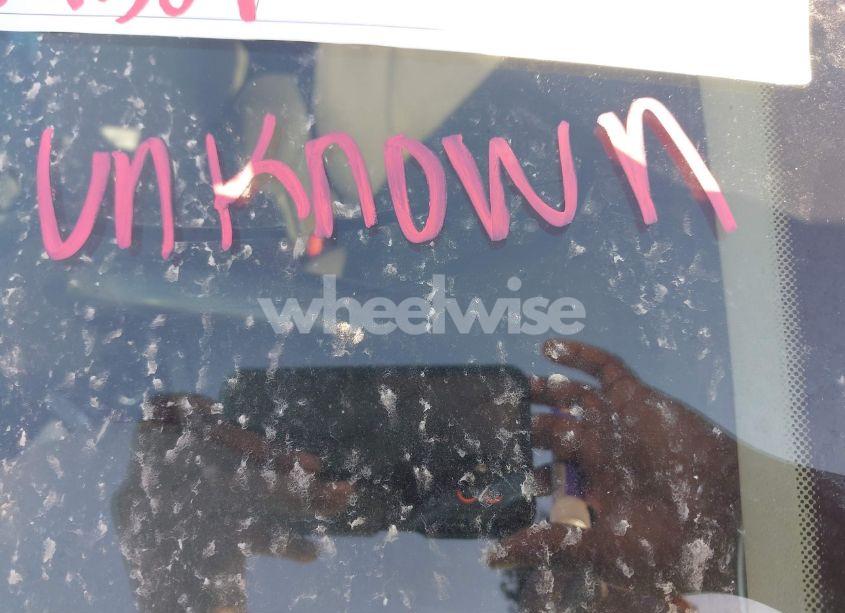 Photo 6 of 2017 Kia Forte LX (VIN 3KPFK4A7XHE044341)