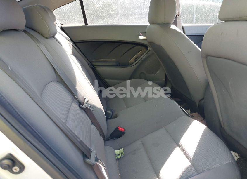 Photo 8 of 2017 Kia Forte LX (VIN 3KPFK4A7XHE044341)