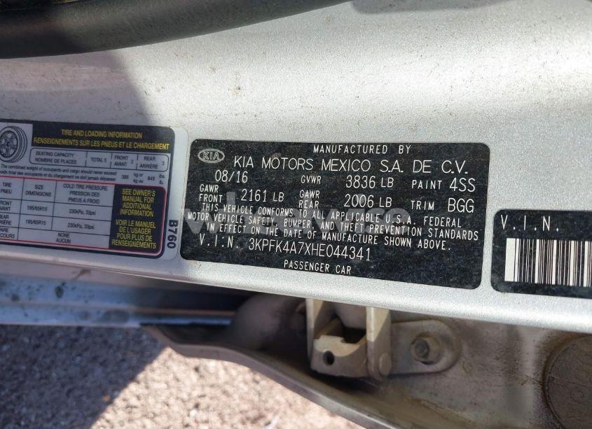 Photo 9 of 2017 Kia Forte LX (VIN 3KPFK4A7XHE044341)