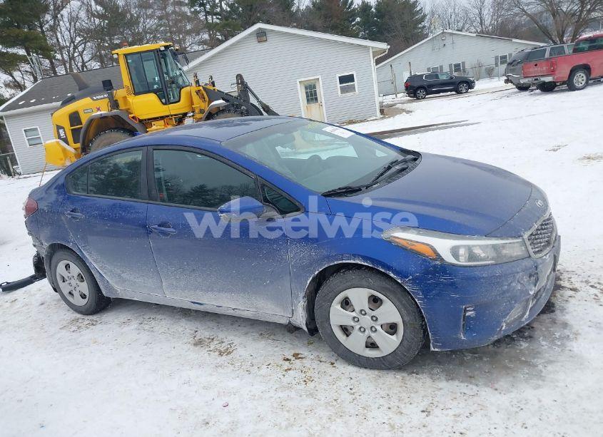 Photo 14 of 2017 Kia Forte LX (VIN 3KPFK4A7XHE056876)