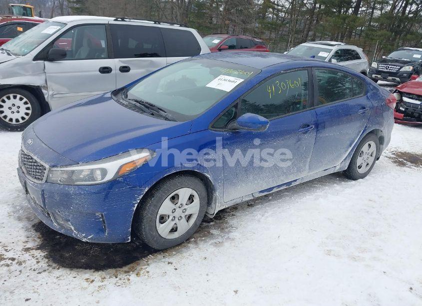 Photo 2 of 2017 Kia Forte LX (VIN 3KPFK4A7XHE056876)
