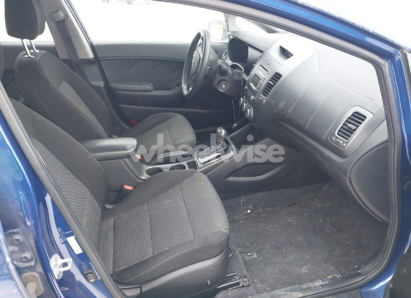 Photo 5 of 2017 Kia Forte LX (VIN 3KPFK4A7XHE056876)