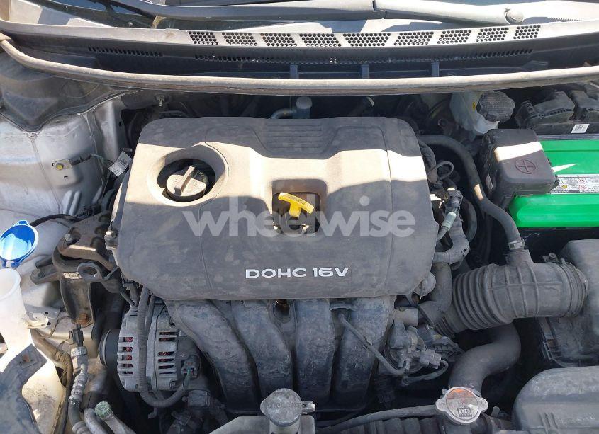 Photo 10 of 2017 Kia Forte LX (VIN 3KPFK4A7XHE088470)