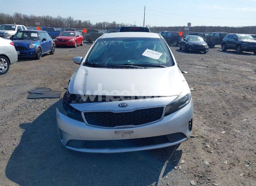 Photo 12 of 2017 Kia Forte LX (VIN 3KPFK4A7XHE088470)
