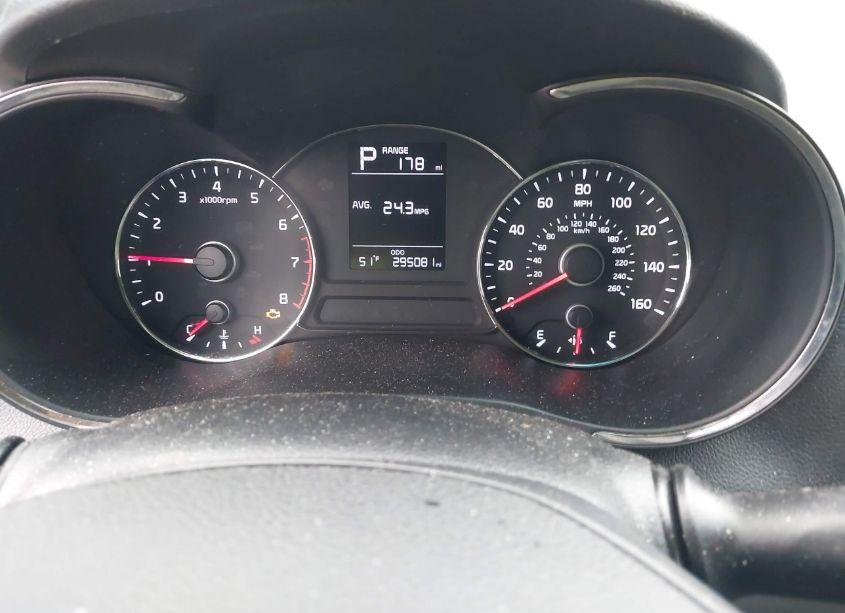 Photo 7 of 2017 Kia Forte LX (VIN 3KPFK4A7XHE092468)