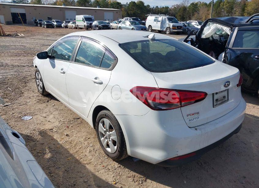 Photo 3 of 2017 Kia Forte LX (VIN 3KPFK4A7XHE123508)